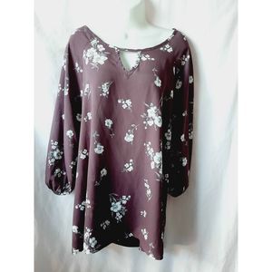 Papermoon purple floral keyhole sz 3X flowy blouse